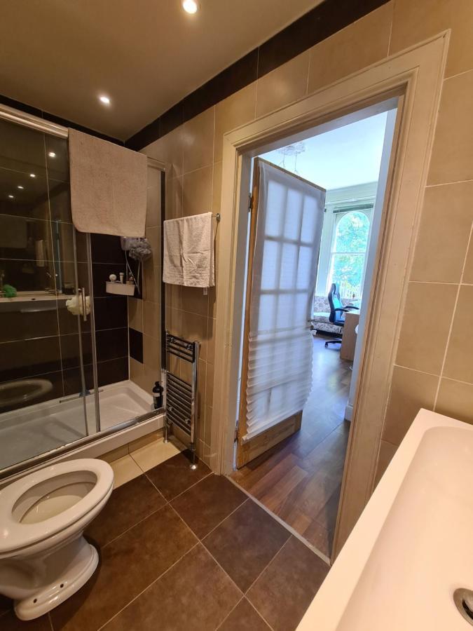 Hôtel 39 constitution street à Dundee Extérieur photo